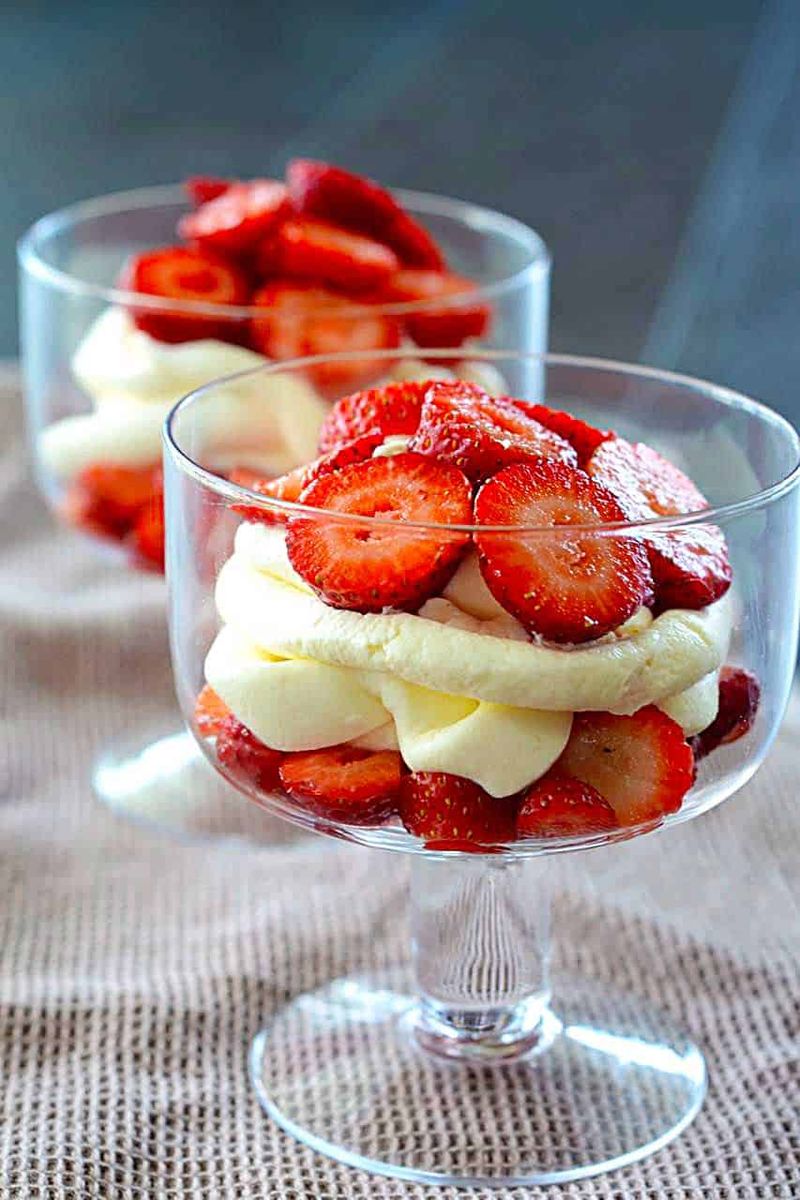Strawberries with Vanilla Mascarpone
