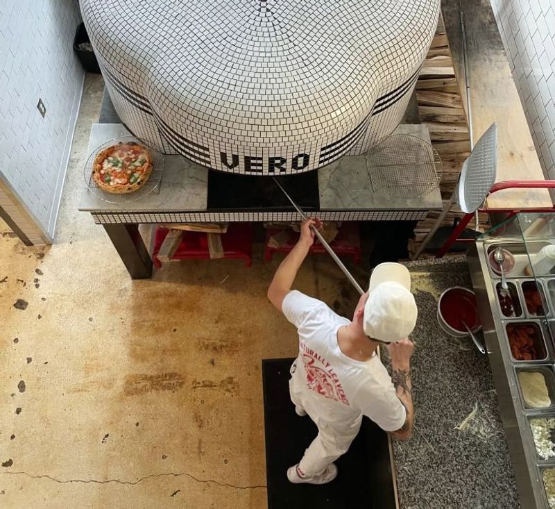 Vero Pizza Napoletana - Cleveland Heights