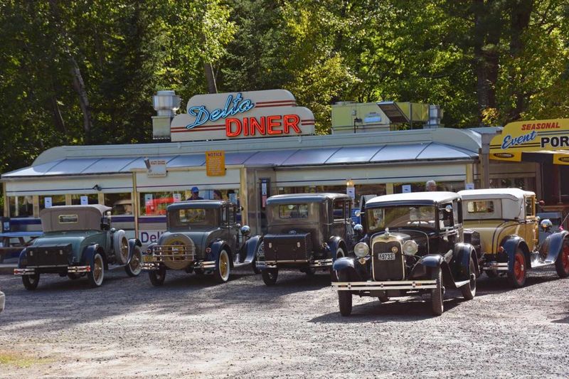 Delta Diner (Delta)