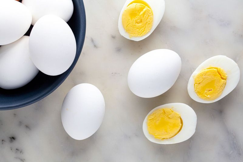 Hard-boiled eggs (plain)