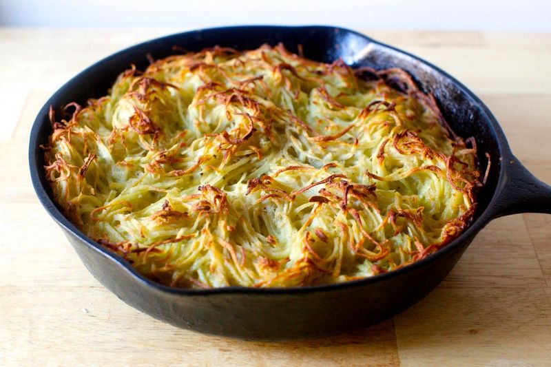 Skillet for stellar texture on flats and dumplings
