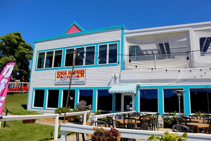 Snug Harbor — Grand Haven (Channel & Marina)