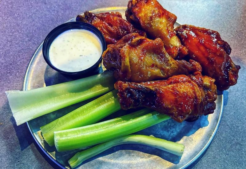 Pluckers Wing Bar (Texas)