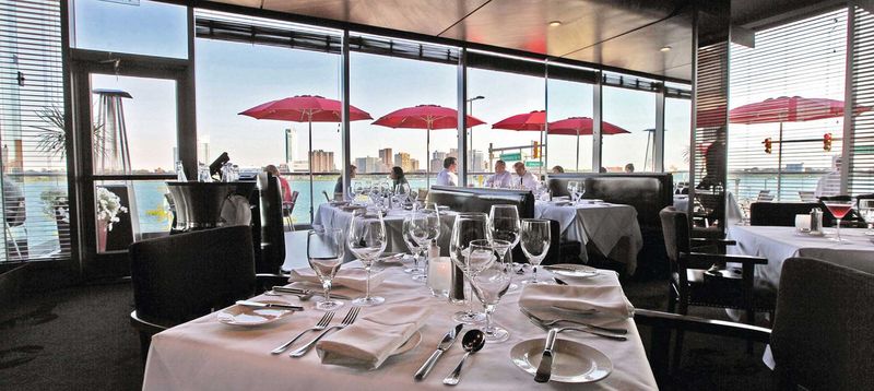 Joe Muer Seafood – Detroit