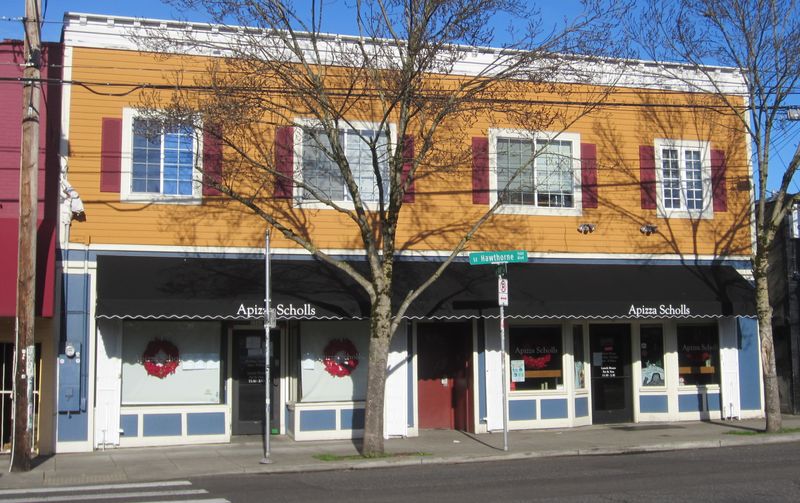 Apizza Scholls - Oregon