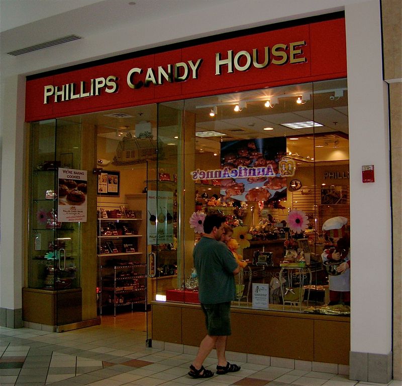 Phillips Candy House (Massachusetts)