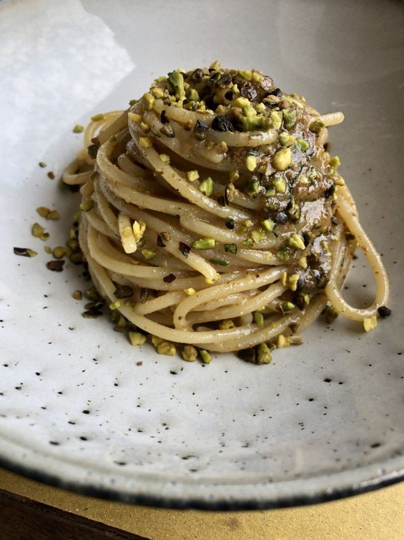 Linguine al Pesto di Pistacchio