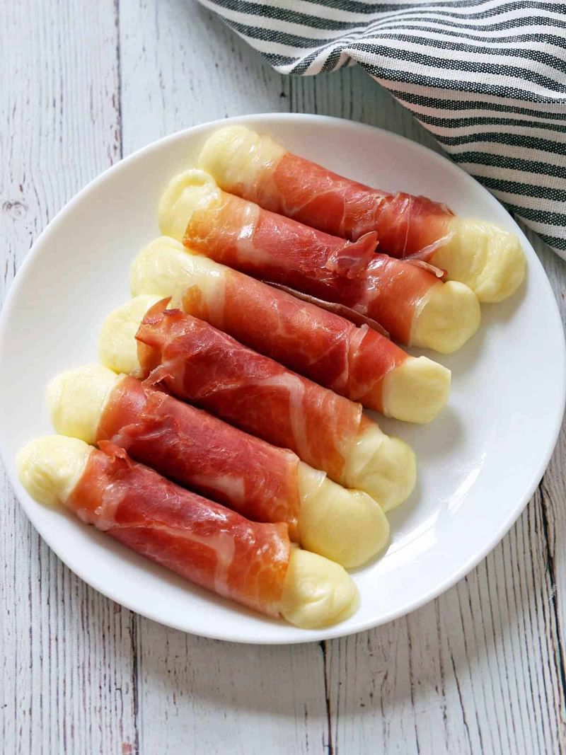 Prosciutto-Wrapped Mozzarella