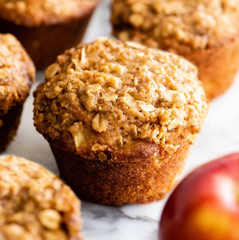 Apple cinnamon muffins