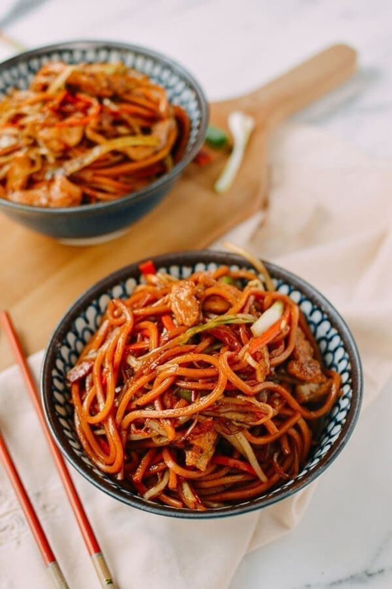 Chicken Lo Mein