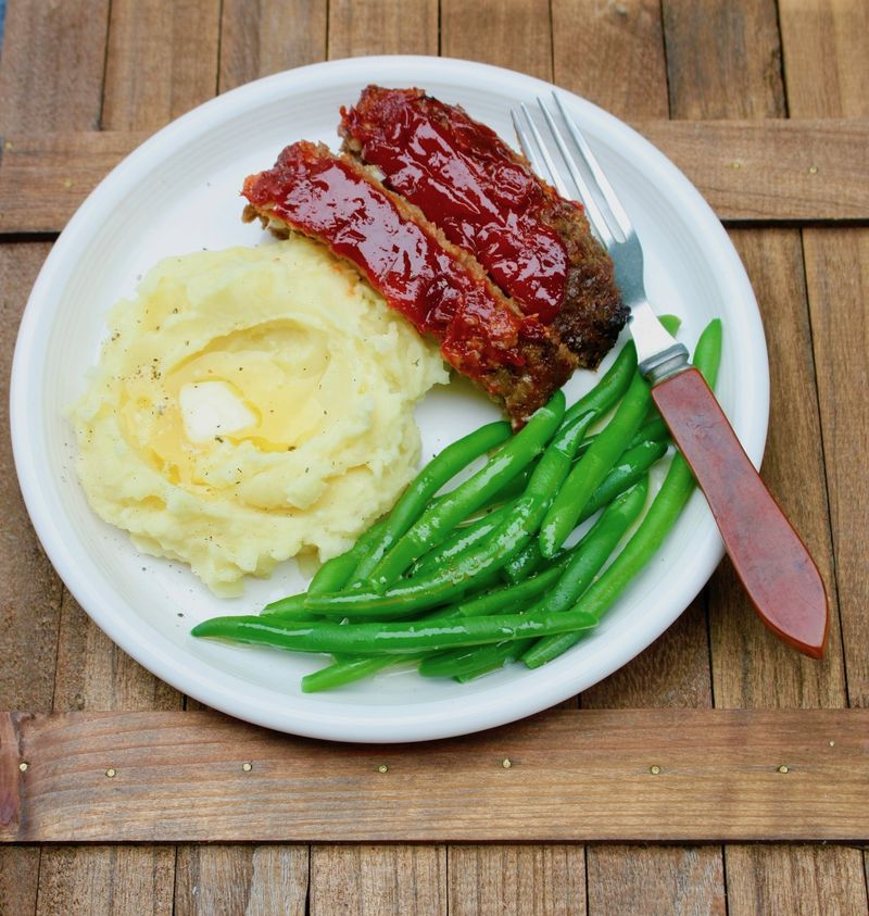 Meatloaf With Mashed Potatoes