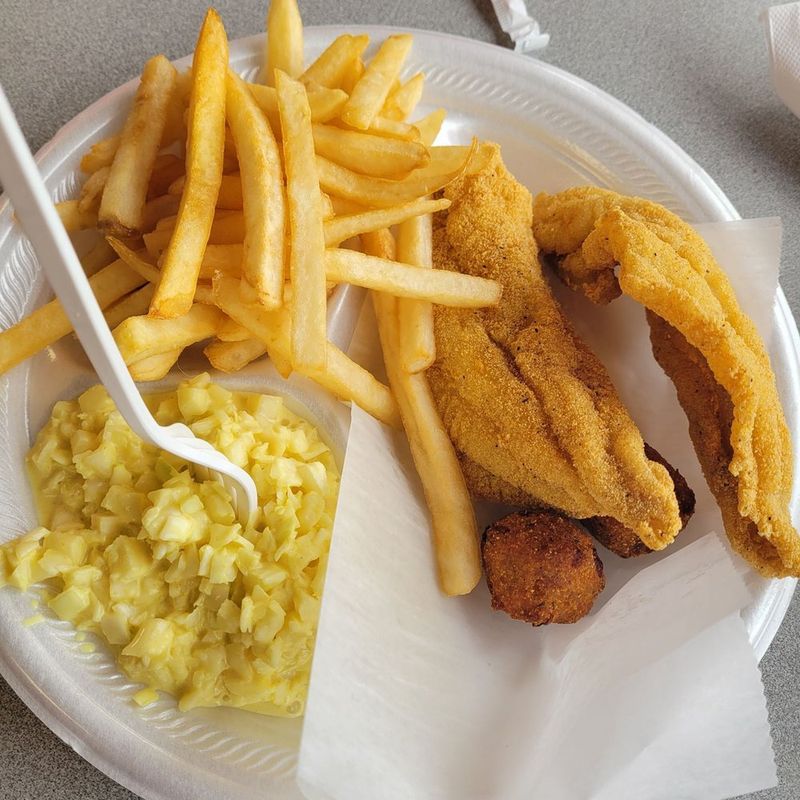 Doe's Eat Place – Greenville, MS