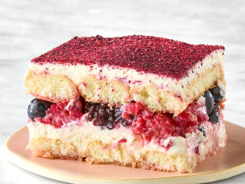 No-Bake Berry Tiramisu