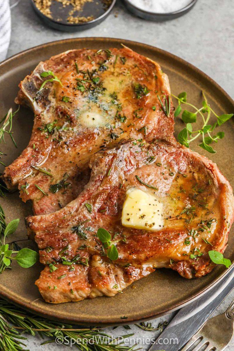 Classic Skillet Garlic Butter Pork Chops
