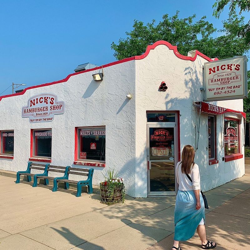 Nick's Hamburgers (South Dakota)