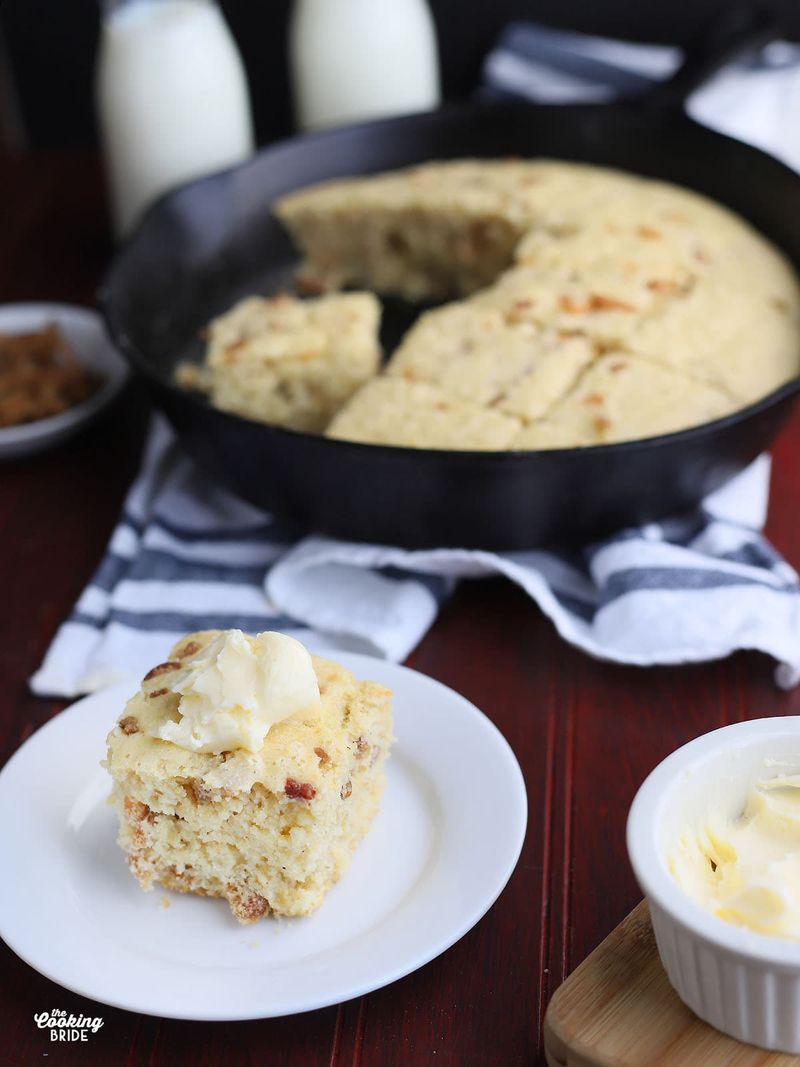 Cracklin’ Cornbread Squares