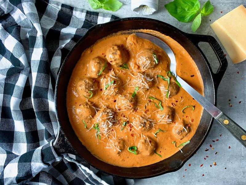 Meatballs in Tomato Cream Sauce