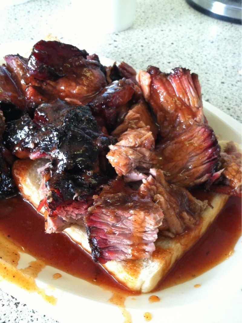 LC’s Bar-B-Q – Burnt-End Sandwich