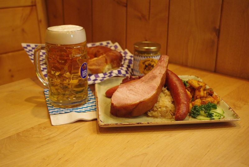 Washington: Andreas Keller (Leavenworth)