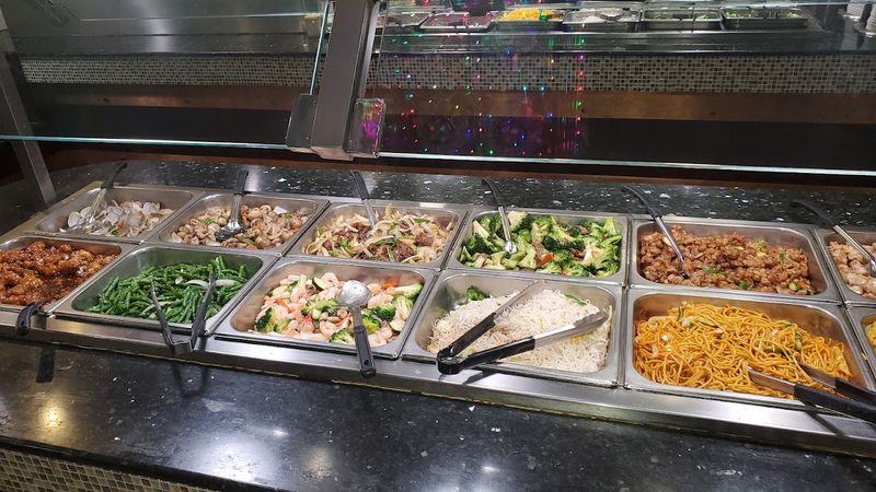Ding How Buffet & Grill
