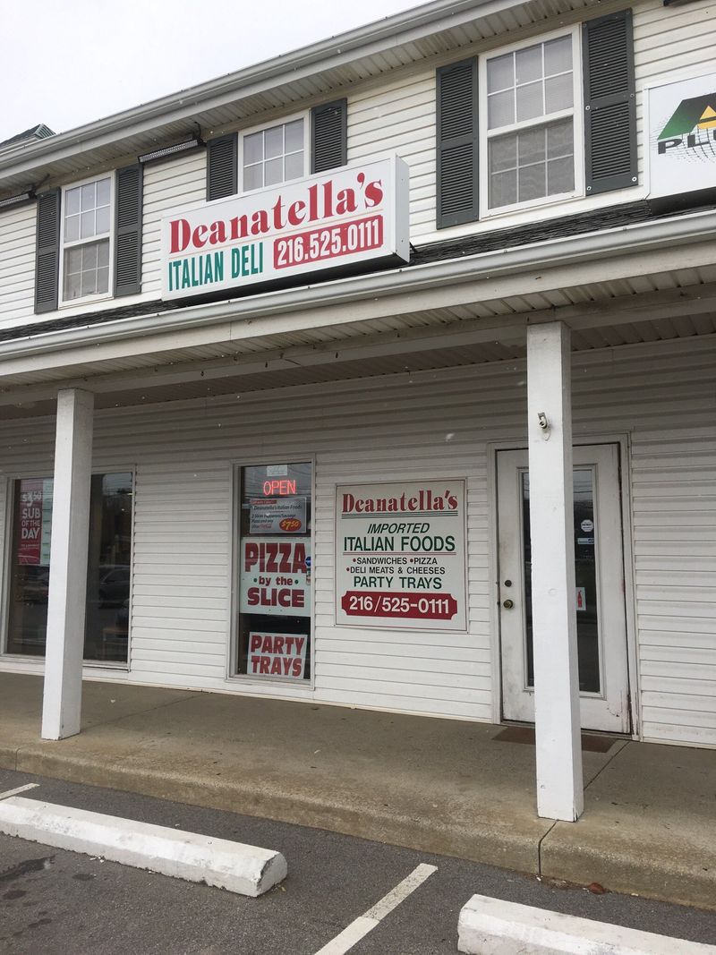 Deanatella’s Italian Deli