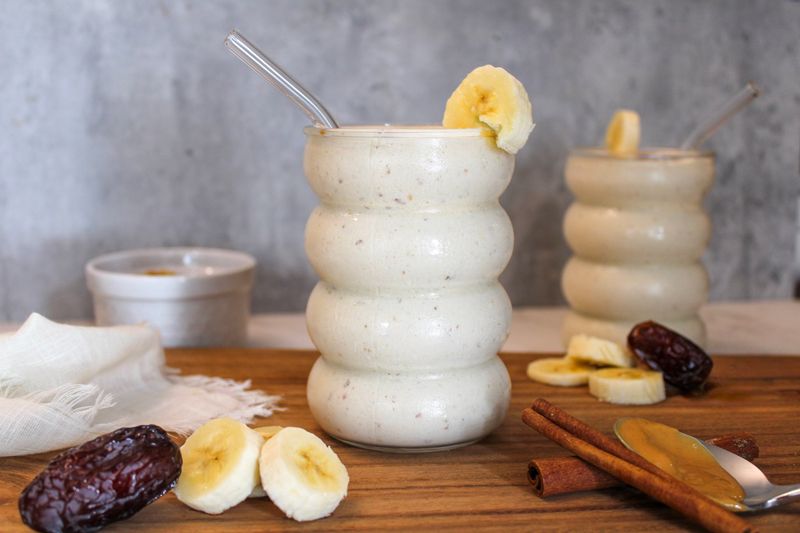 Date Banana Smoothie