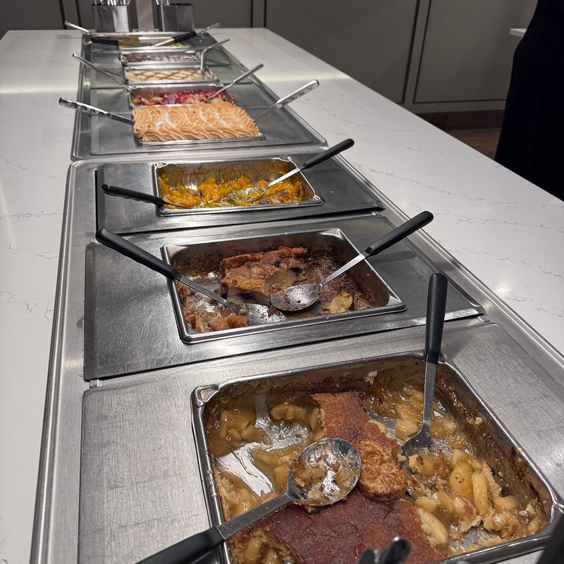 Captain George’s Seafood Restaurant (multiple locations in VA/NC/SC)