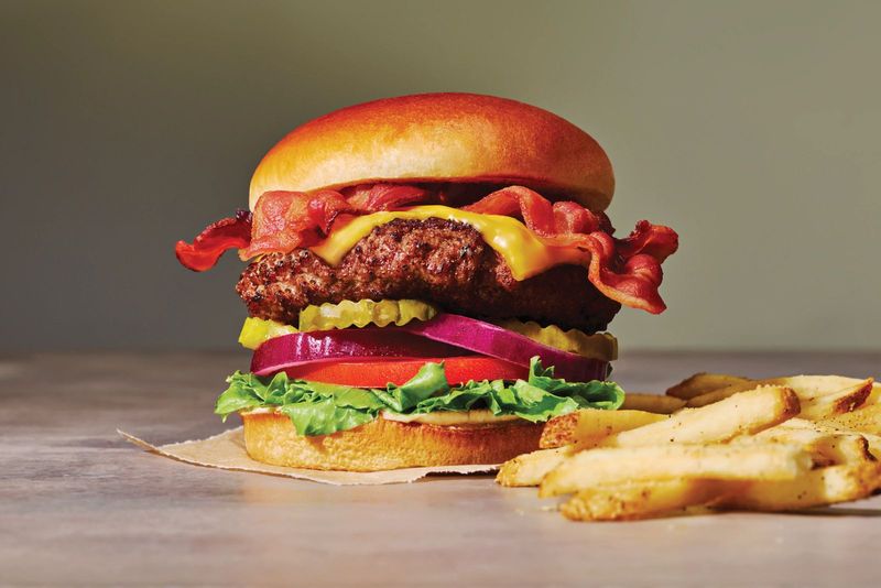 Classic Bacon Cheeseburger