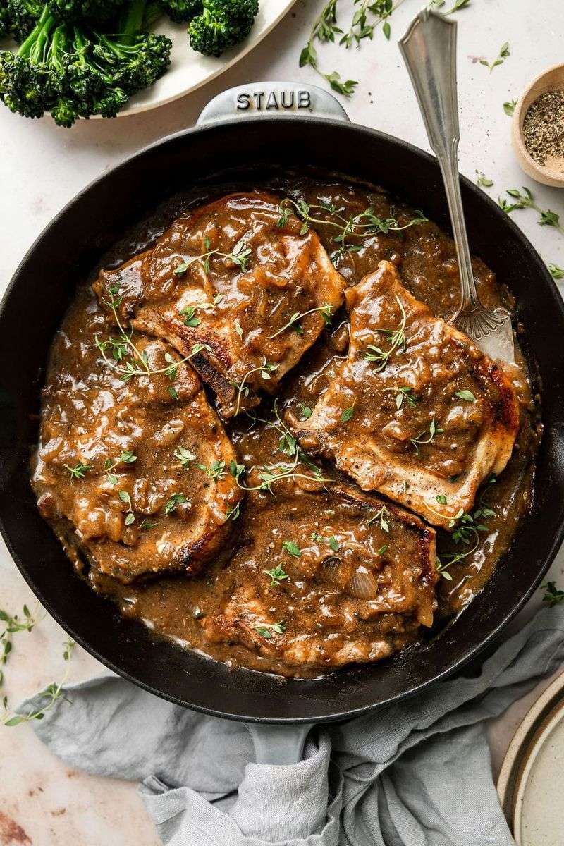 Smothered pork chops