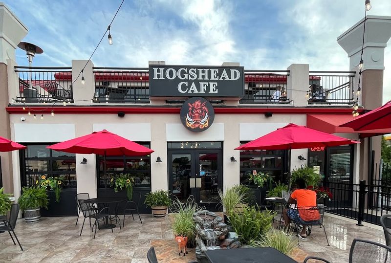 HogsHead Café