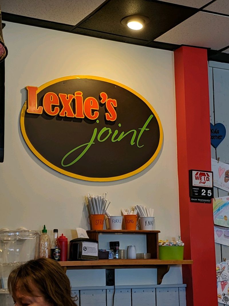 New Hampshire, Lexie’s Joint, Portsmouth