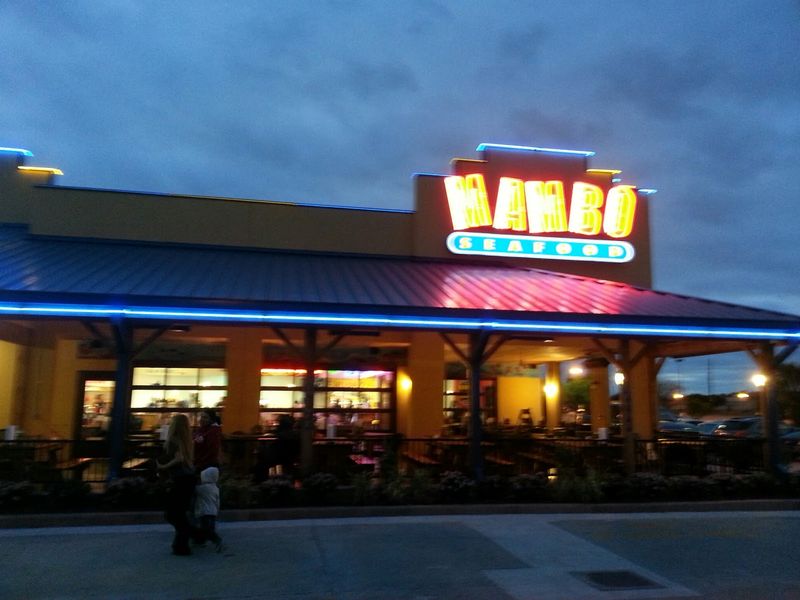 Mambo Seafood's Latin Flair