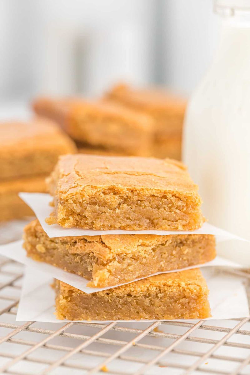 Blondies With Brown Sugar and Vanilla