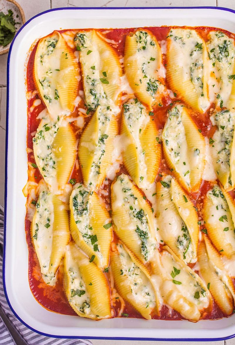 Cheese And Spinach Stuffed Shells