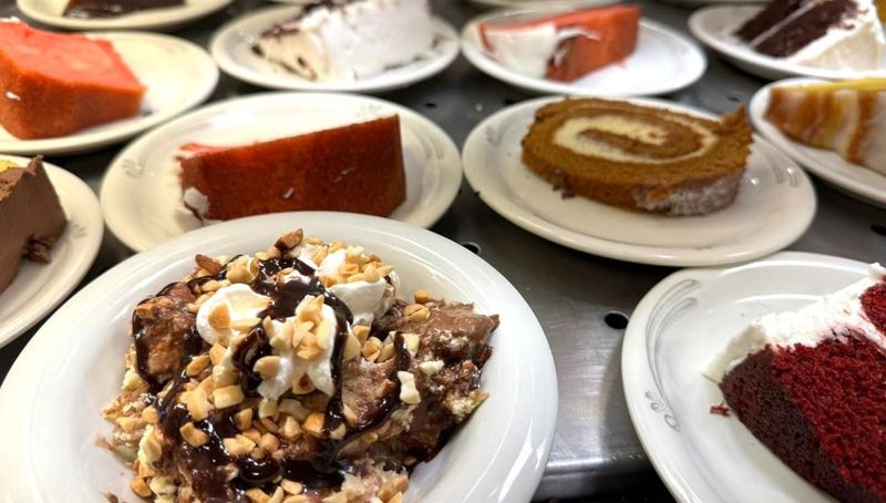 Shady Maple Smorgasbord – Lancaster