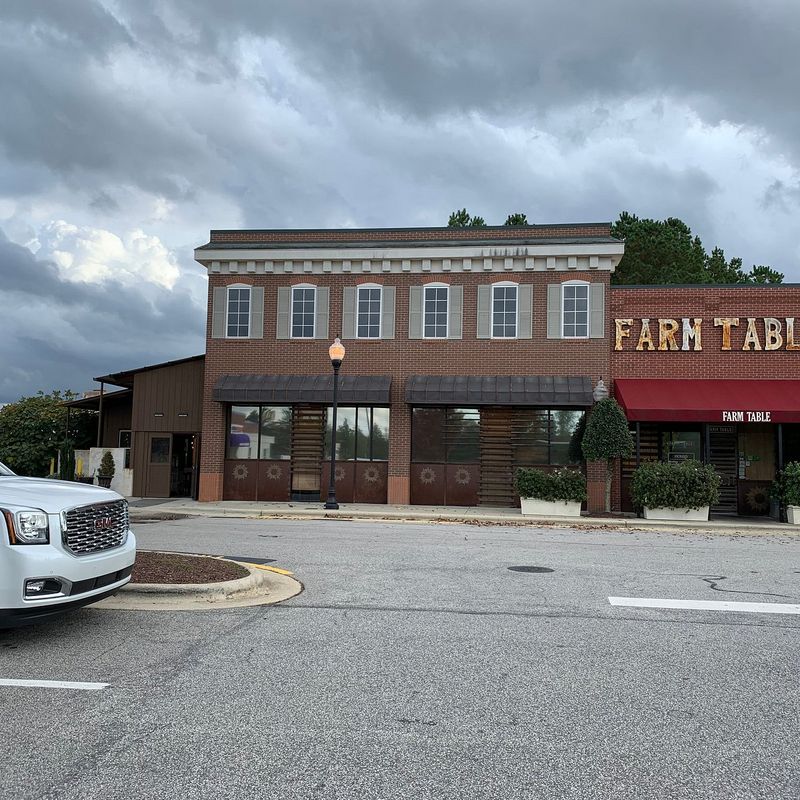 Farm Table Kitchen & Bar (Wake Forest)