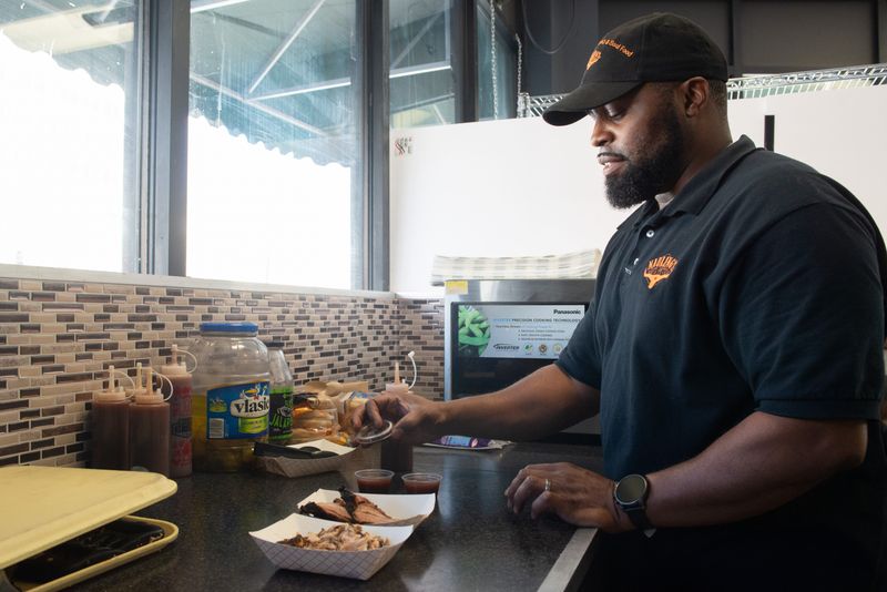 Naulings Texas BBQ & Soul Food
