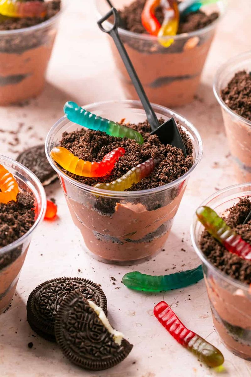 Oreo dirt cups