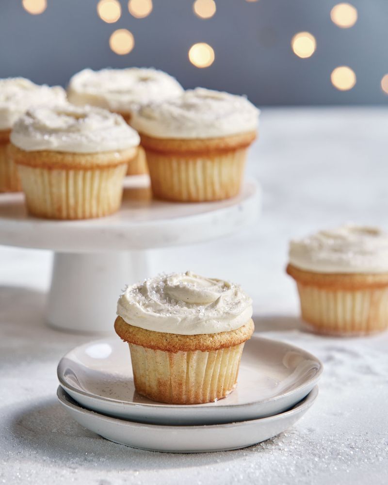 Vanilla Cupcakes With Vanilla Bean Specks