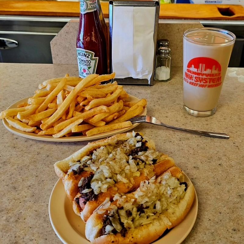 Rhode Island — Olneyville NY System Wieners (Providence)