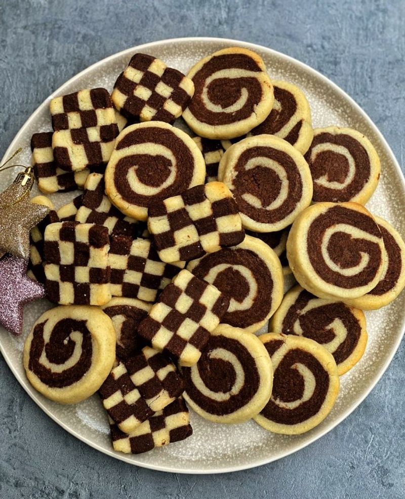 Icebox Pinwheel Cookies (Checkerboard and Swirl)