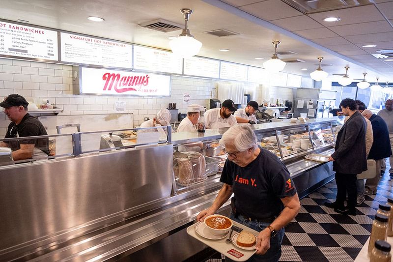 Manny's Cafeteria & Delicatessen (Illinois)