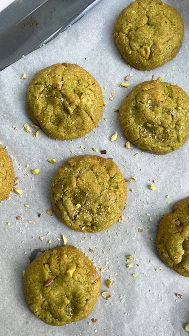 Pistachio Dust Rounds
