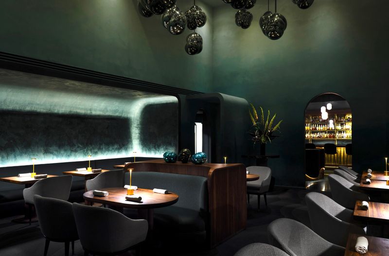 Providence — Los Angeles (Hollywood)