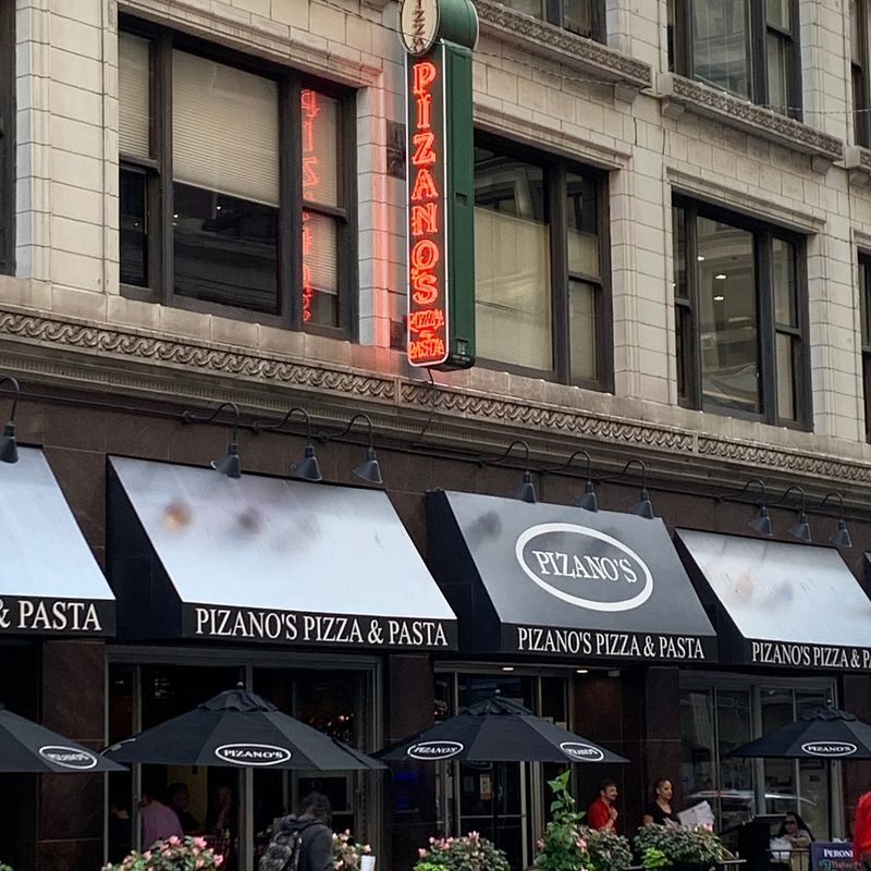 Pizano's Pizza & Pasta - Illinois