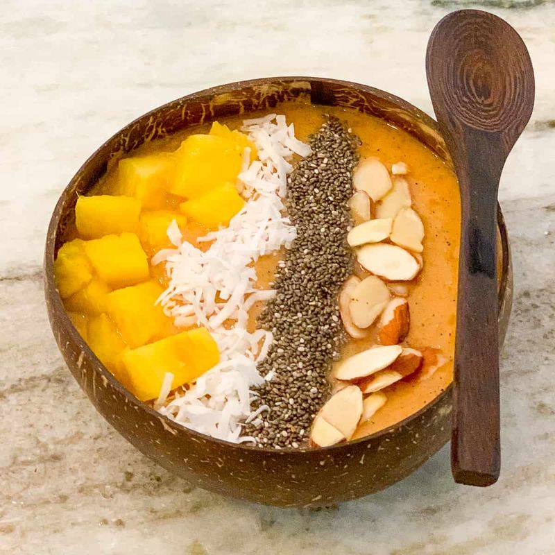 Smoothie Bowl with Mango and Coconut