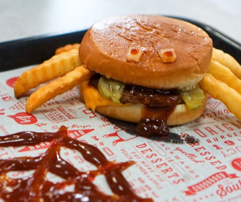 Milo's Hamburgers (Alabama)