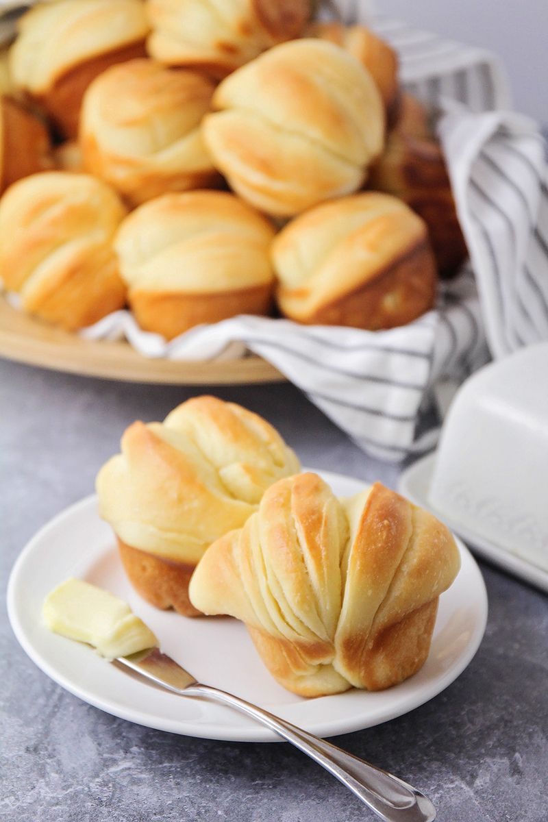 Butterflake Rolls