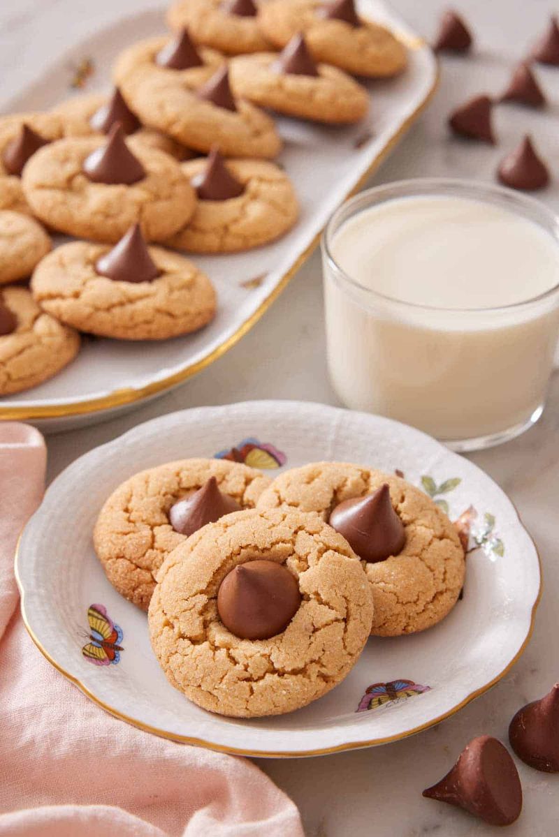 Peanut Butter Blossom Cookies