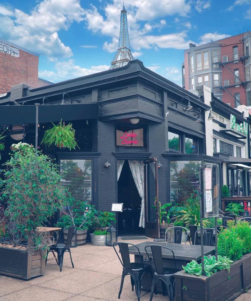 Lucky Buns (Adams Morgan, District of Columbia)